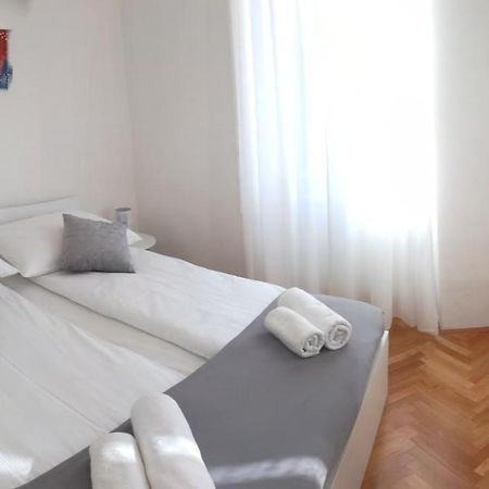 Apartments B&M Sežana エクステリア 写真