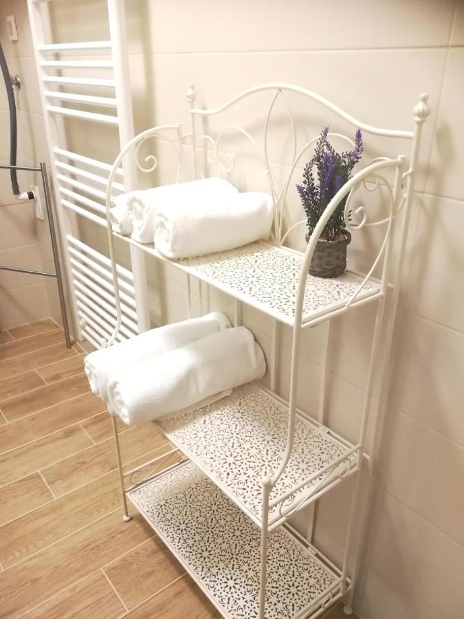 Apartments B&M Sežana エクステリア 写真