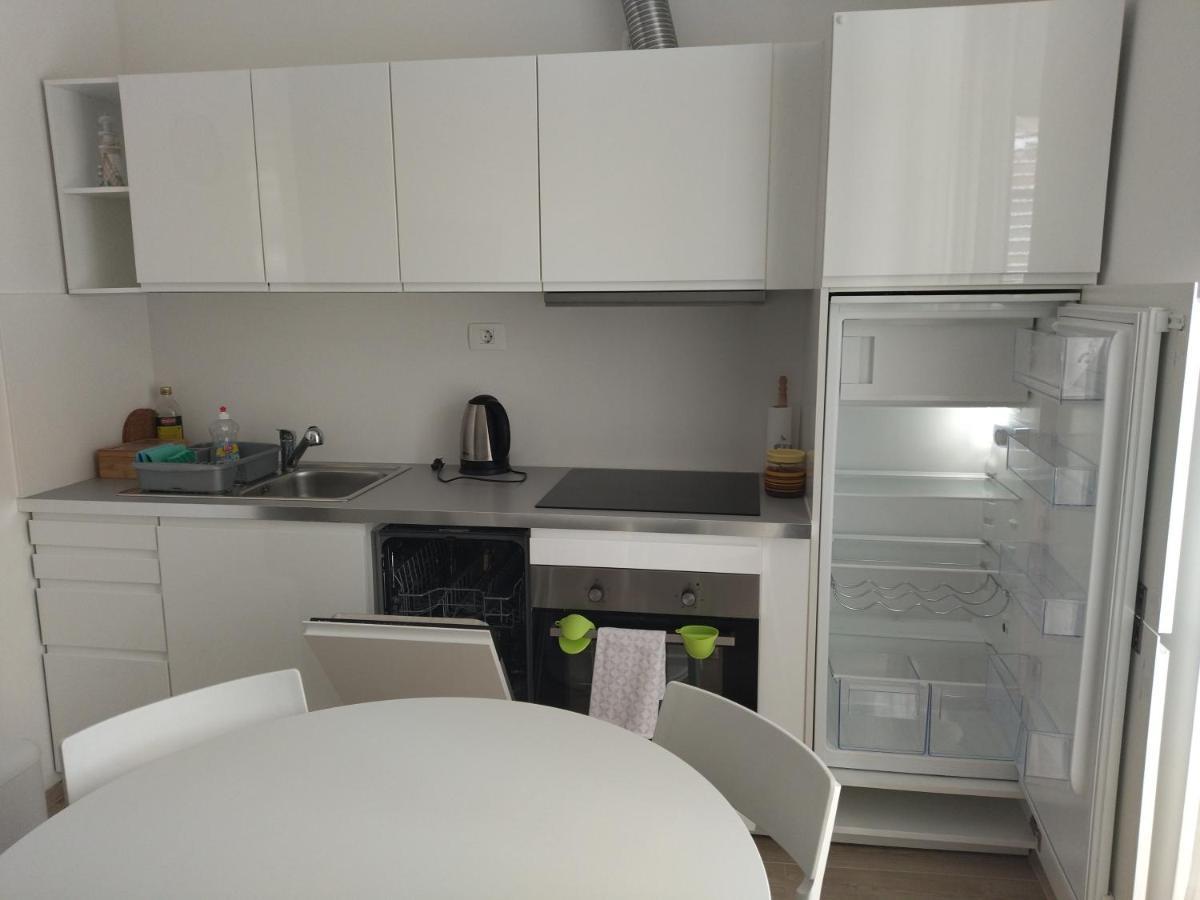 Apartments B&M Sežana エクステリア 写真